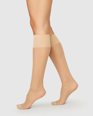 161003115-elin-2-pack-knee-highs-dark-beige-swedish-stockings-1